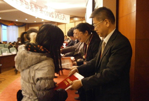 2012年(nián)永旺獎學金(jīn)-青大(dà)海(hǎi)大(dà)聯合授獎儀式