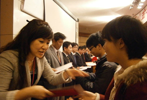 2012年(nián)永旺獎學金(jīn)-青大(dà)海(hǎi)大(dà)聯合授獎儀式