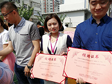 與愛(ài)同行(xíng)，溫暖童心