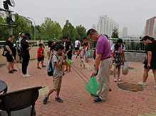 倡導垃圾分(fēn)類，共建美(měi)好(hǎo)家(jiā)園 青島永旺環保公益活動